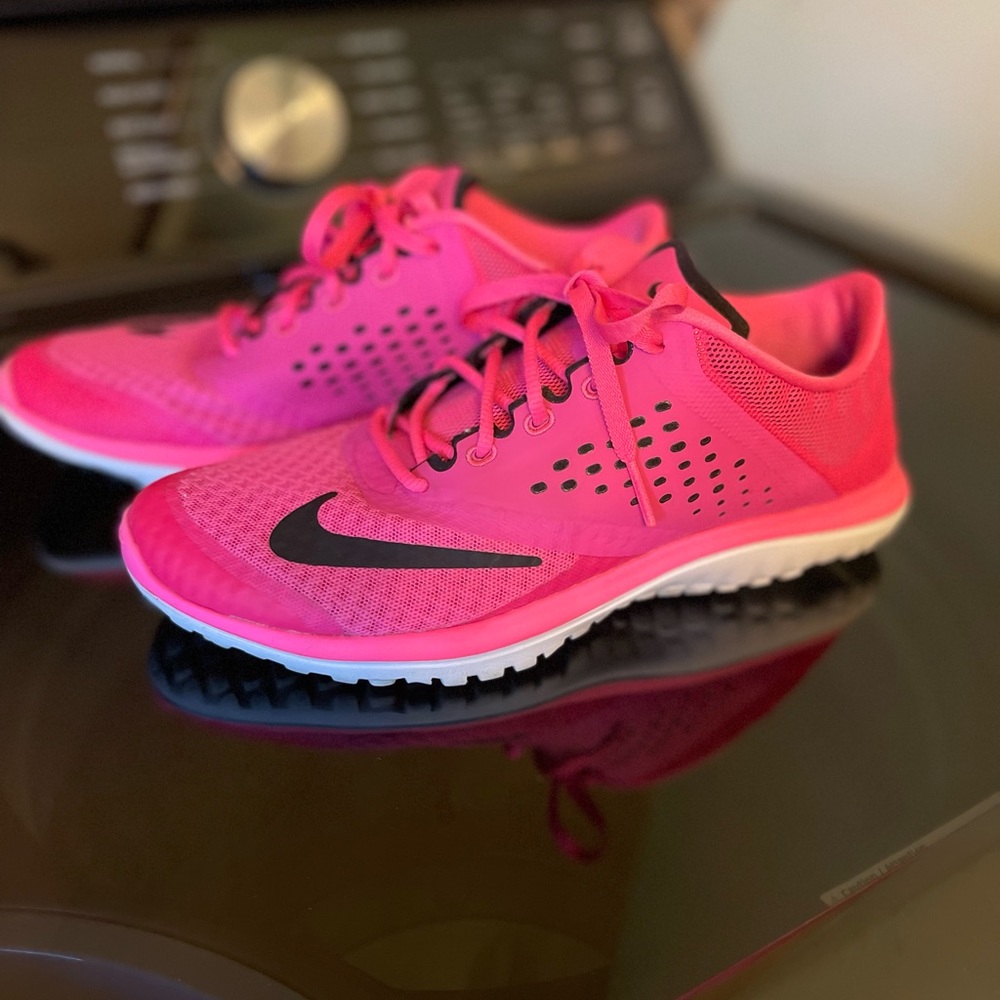 Women’s Nike fit sole